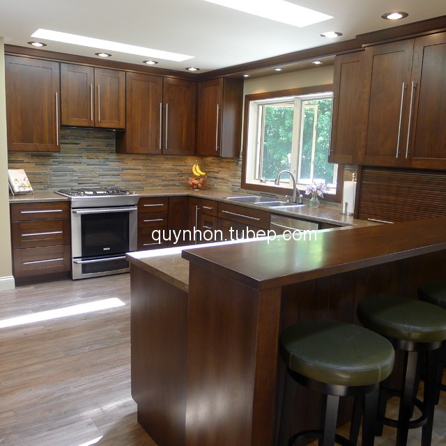 Tủ bếp Giáng hương tự nhiên ở Quy Nhơn – BQNTN003 traditional kitchen 6 Tủ bếp Giáng hương tự nhiên ở Quy Nhơn – BQNTN003